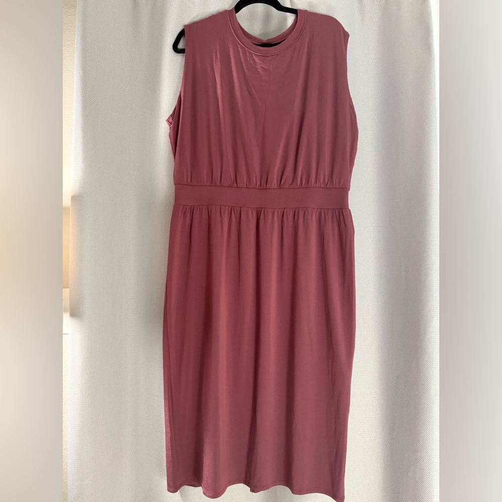 Athleta Midi Dress in Rich Rose Plum